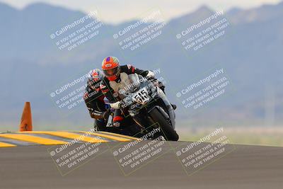 media/Sep-11-2022-SoCal Trackdays (Sun) [[81b7e951af]]/Turn 9 (930am)/